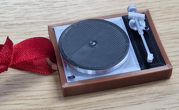 The HiFi Cinema LP1.2 Christmas Decoration