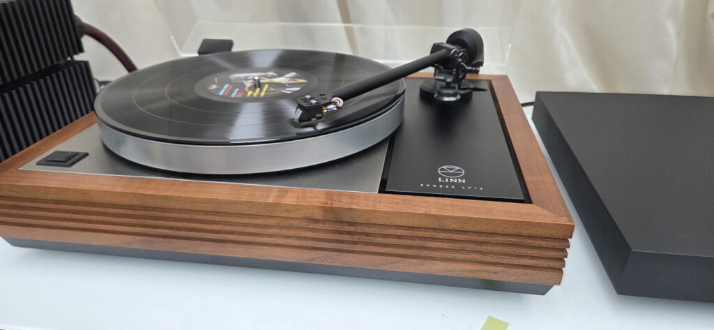 LP12 with Keel SE, Radikal with Utopik and Urika Phono Stage