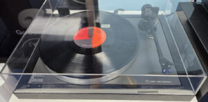 Linn Axis Turntable ready for another 30 years use